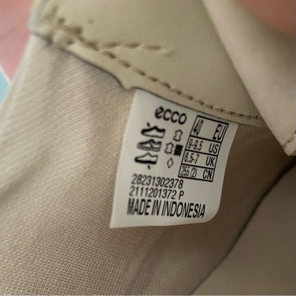 EUC ECCO Bella Cream Leather Lace-Up Comfort Shoes Sneakers